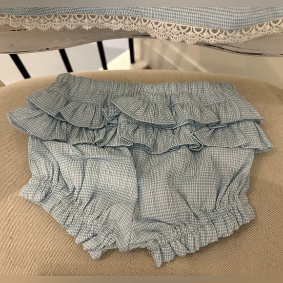 🦢 6~9 Mth Baby Seersucker Embroidered Lace Dress Ruffle Panty Hair Bow Set NWT - Picture 9 of 10